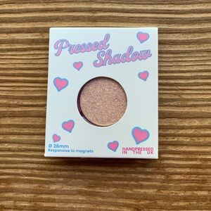 💰3/$30💰🎉HP🎉 New Champagne Pastel Roses UK Eyeshadow